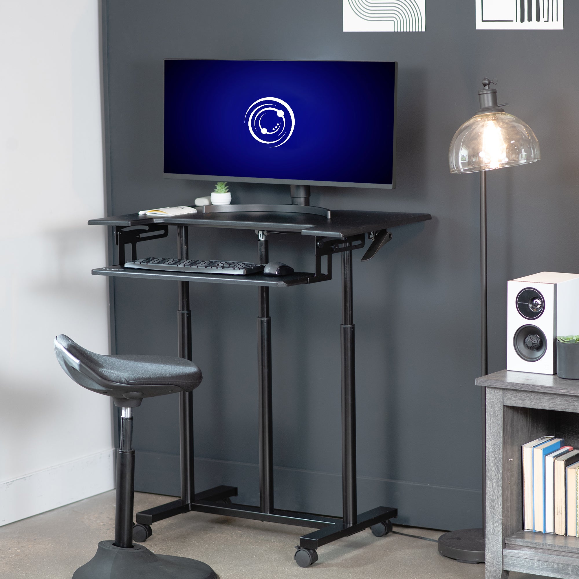 35" Mobile Computer Workstation