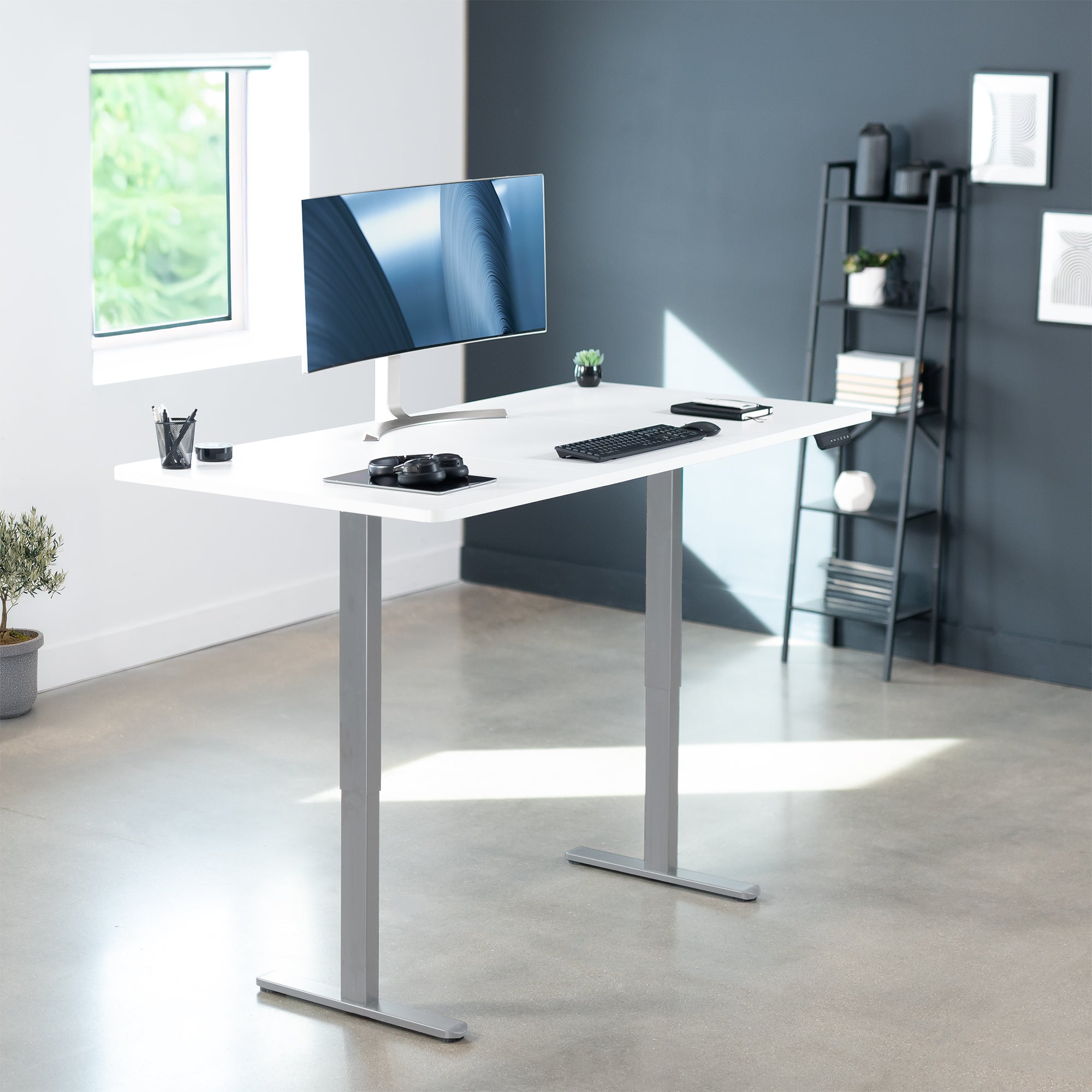 71 x 36 inch dual motor electric desk featuring smart controller height adjustment with memory settings