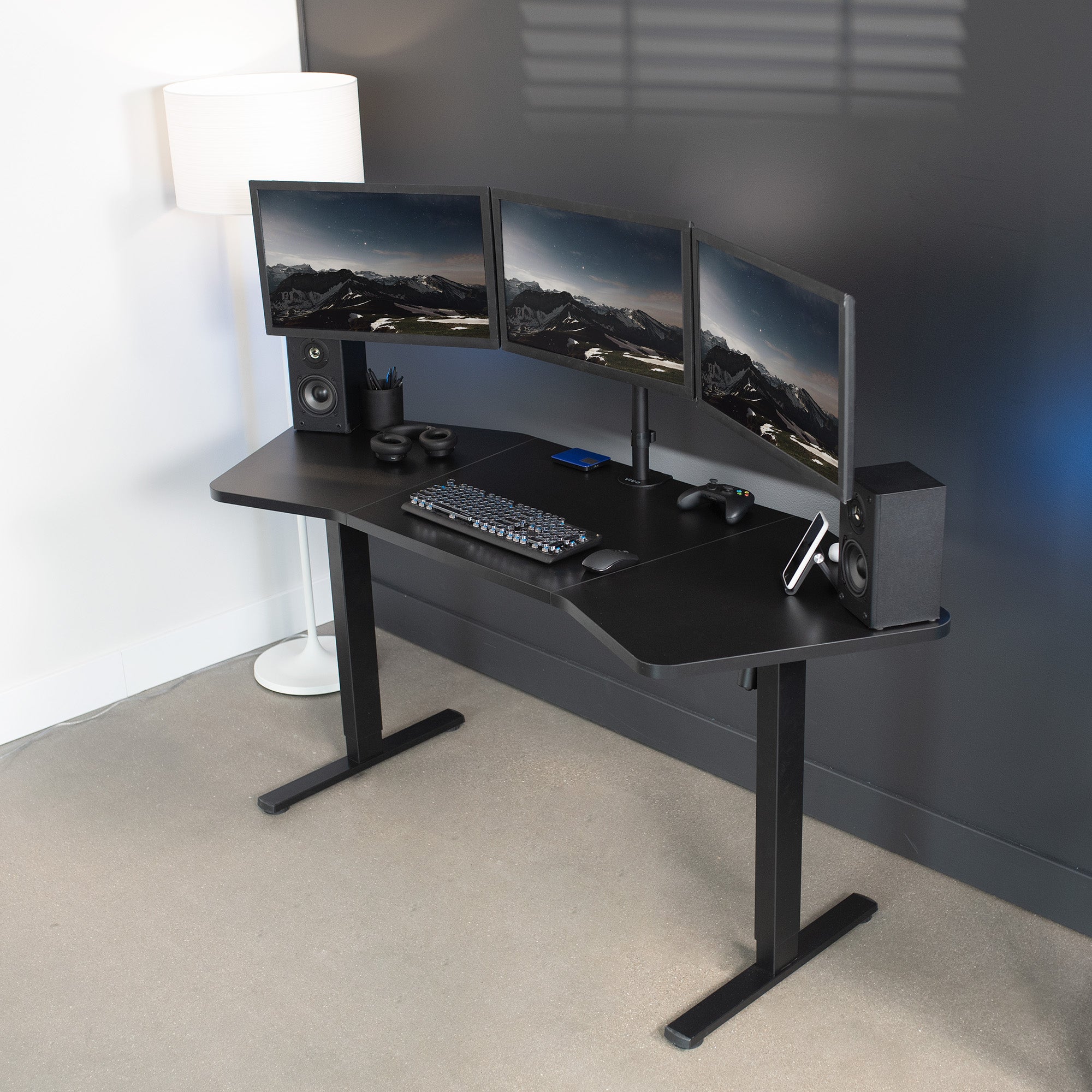 The 3-piece top is ideal for corner setups and is compatible with both manual and electric frames measuring 49” in length.