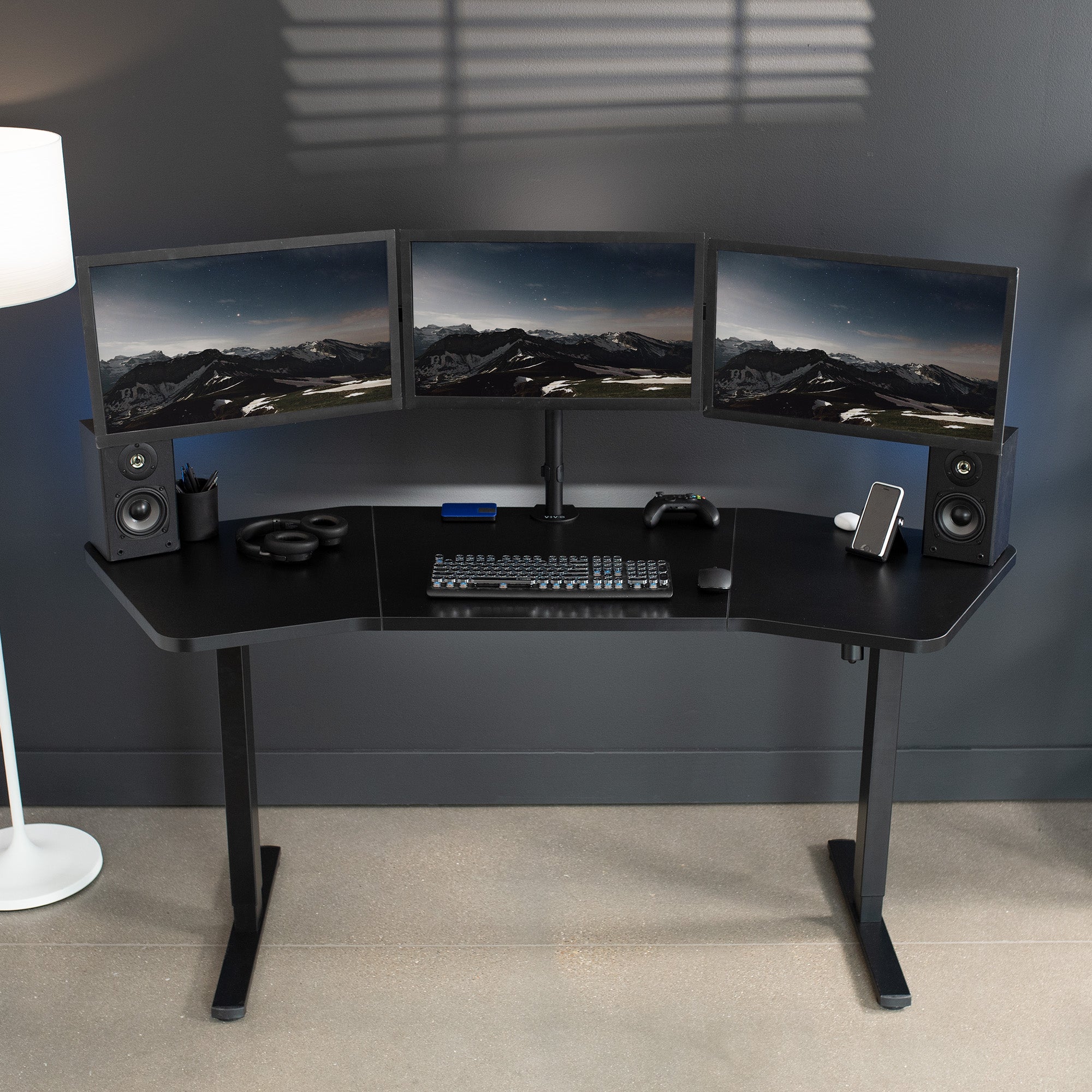 The 3-piece top is ideal for corner setups and is compatible with both manual and electric frames measuring 49” in length.